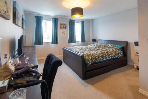 66 Cedar Av - Bedroom-4.jpg