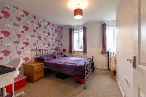 66 Cedar Av - Bedroom-3.jpg