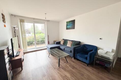Living room..jpg