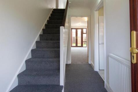 8 Lime Tree Grove - stairs.jpg