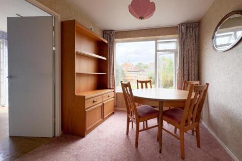 Dining room.jpg