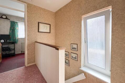 Hallway-2.jpg