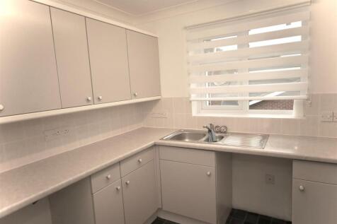 Kitchen 1.jpg