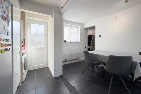 Kitchen-3.jpg