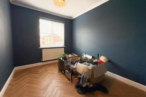 PLAYROOM_OFFICE-1.jpg