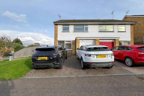 46 MArle Av - Front.jpg