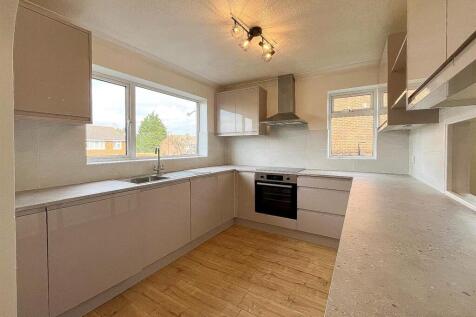 46 MArle Av - Kitchen-2.jpg