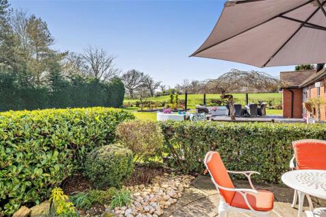 Gardens &amp; Seating