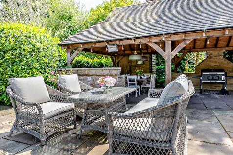 Outdoor Seating