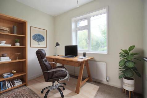 IMG_0682 - Home Office - Standard - 0.jpg