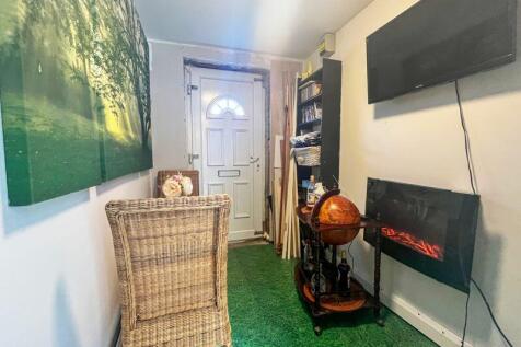 STORE ROOM / SITTING ROOM