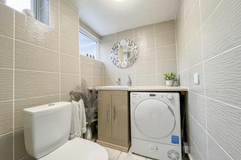 GROUND FLOOR WC