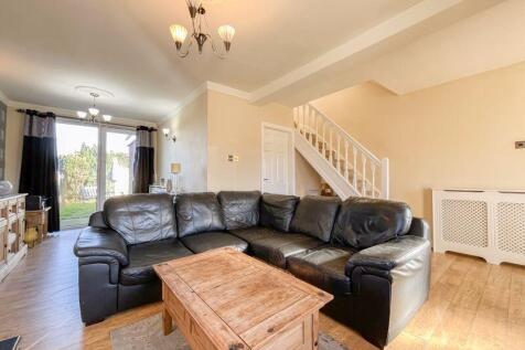 LIVING ROOM/DINER