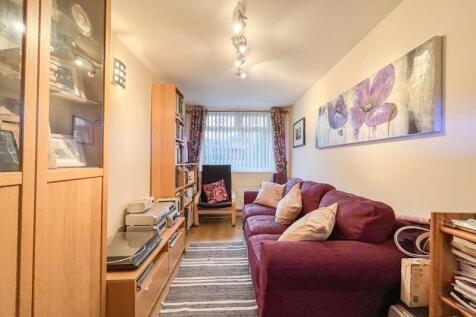 SITTING ROOM (FORMER GARAGE)
