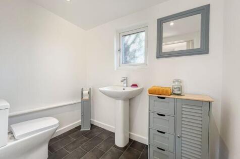 GROUND FLOOR WC
