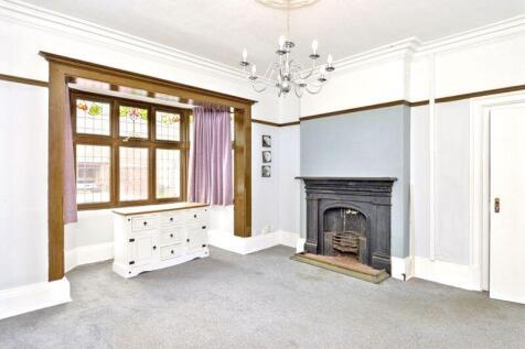 FRONT ROOM