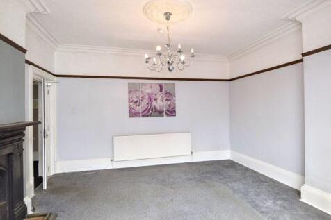 FRONT ROOM