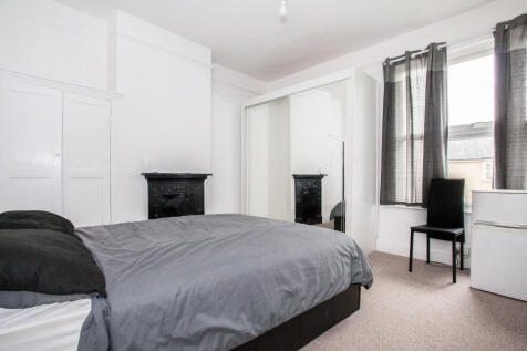 Main Bedroom|