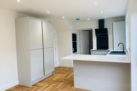 Kitchen/Dining Ro...
