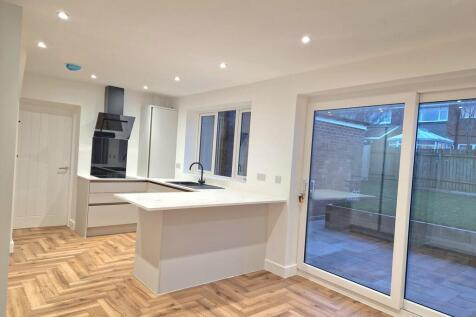 Kitchen/Dining Ro...