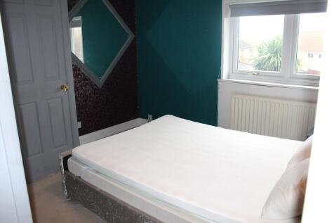 Main bed