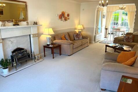 Main sitting room...