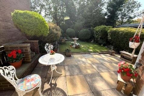  Garden photo