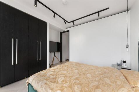 One Crown Place