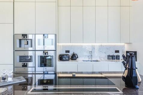 Admiralty House E1w
