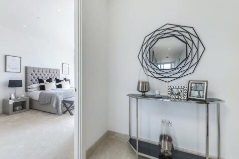 Admiralty House E1w