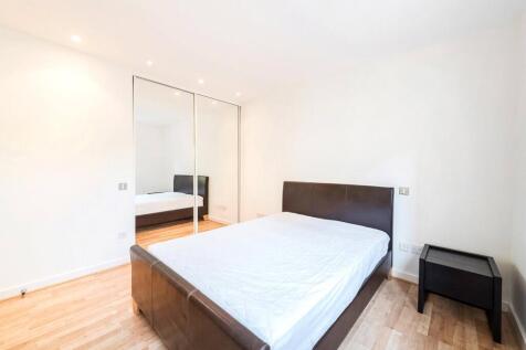 Westferry Rd E14