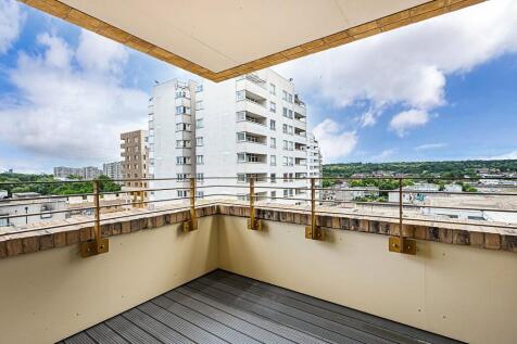 Swift Court
