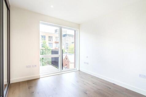 Amphion House Se18