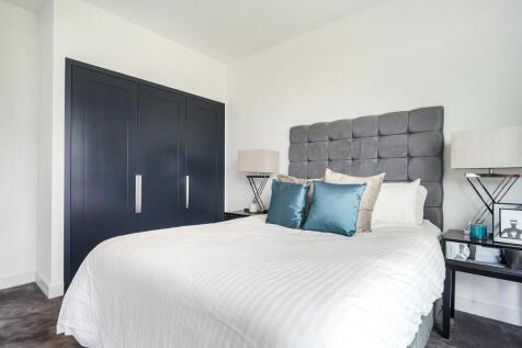 Modena House E14