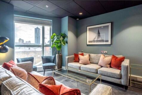 Circus Apartments