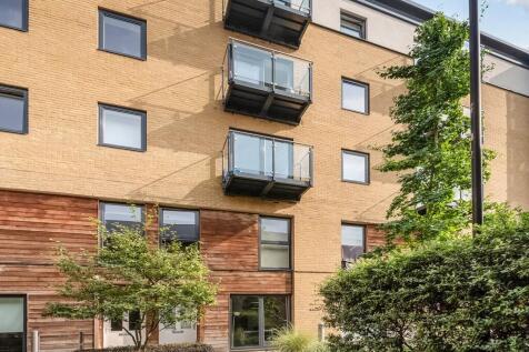 Forge Square E14