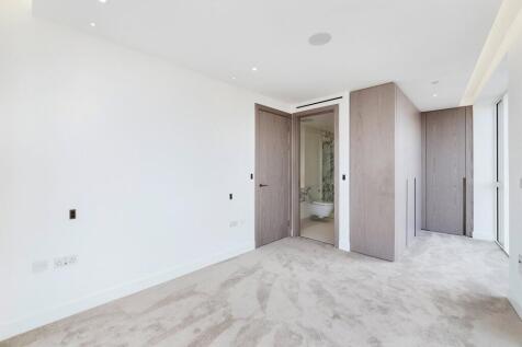 Admiralty House, E1w