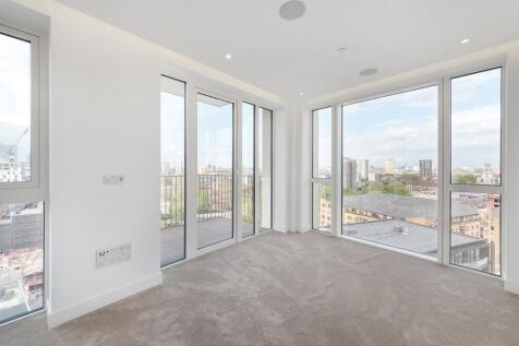 Admiralty House, E1w