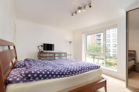 Boardwalk Place E14