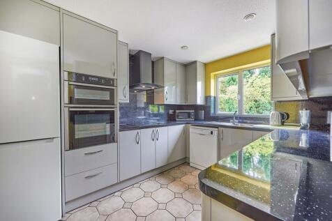 Fitted Kitchen