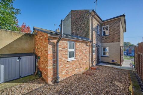 Courtyard Rear Garden