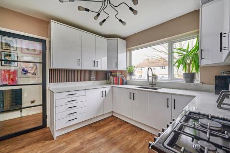 Fitted Kitchen