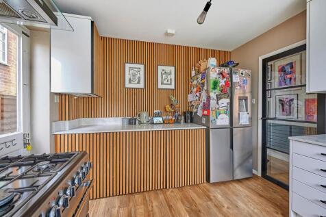Fitted Kitchen
