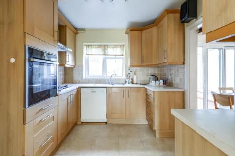 Fitted Kitchen