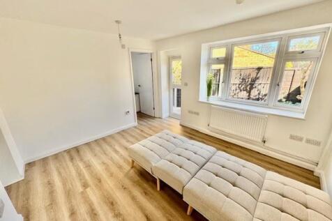 2nd Reception Room/3rd Bedroom/Office