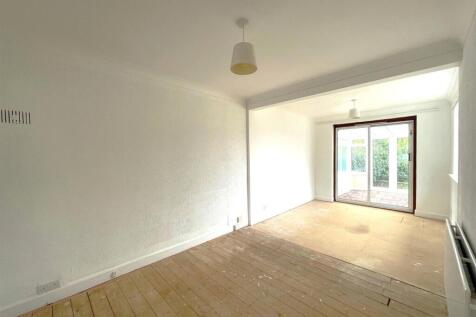 Sitting/Dining Room