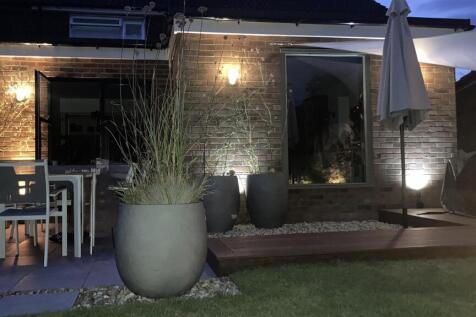 22 Prestwick Garden.jpg