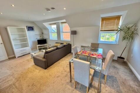 Sitting/Dining Room