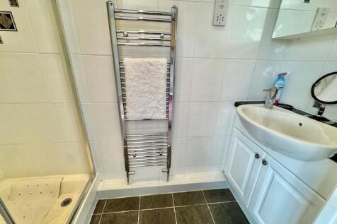 En-Suite Shower