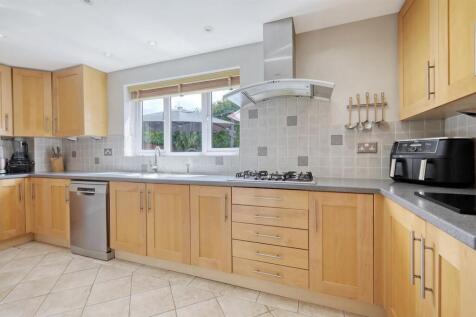 Fitted Kitchen